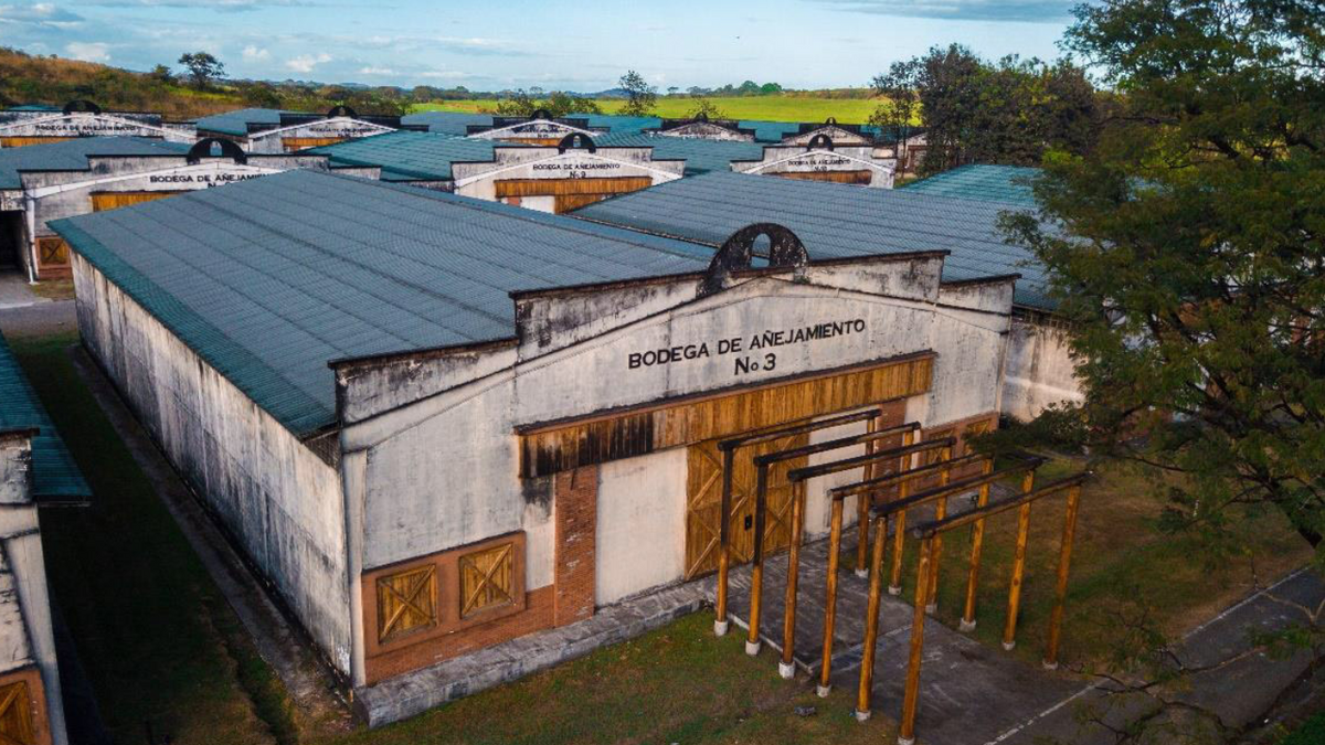 Distillerie Varela Hermanos (Ron Abuelo)