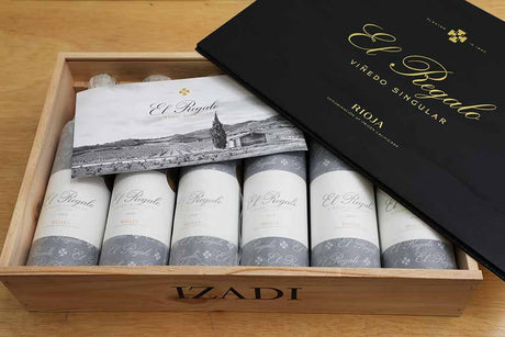 Caisse en bois avec 6 bouteilles d'Izadi El Regalo Viñedo Singular